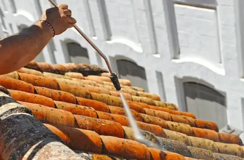 Nettoyage de toitures - Rimogne